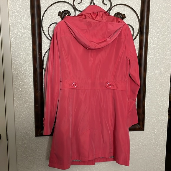 Women’s size small relativity button up coral trenchcoat - Picture 7 of 15